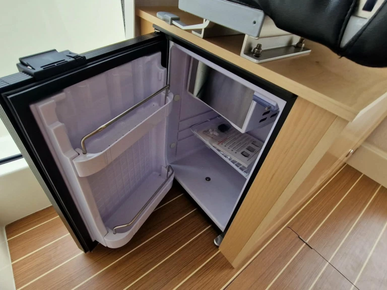 Hire a Ocqueteau Ostrea 700 Cherbourg-en-Cotentin