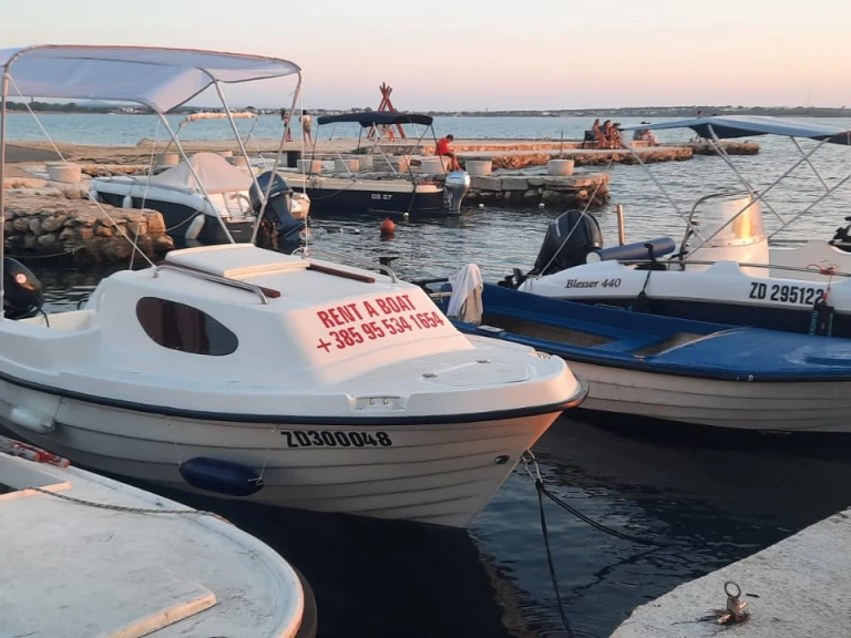 Hire Motorboat with or without skipper Adria 500m sport Vrsi