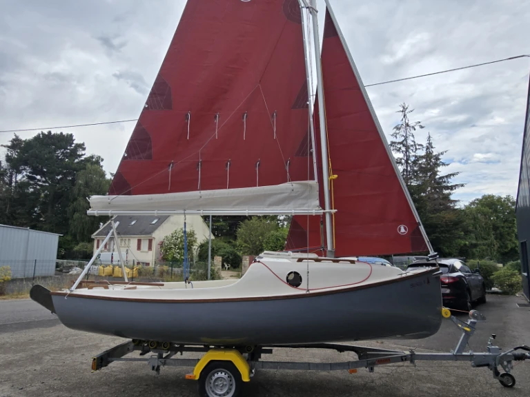 Yacht charter Le Cap d'Agde - Skellig Skellig 3 on SamBoat
