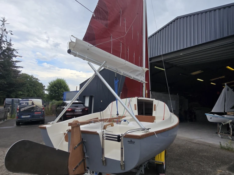 Hire a Skellig Skellig 3 Le Cap d'Agde