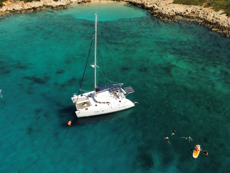 Hire a Lagoon Lagoon 380 Chania