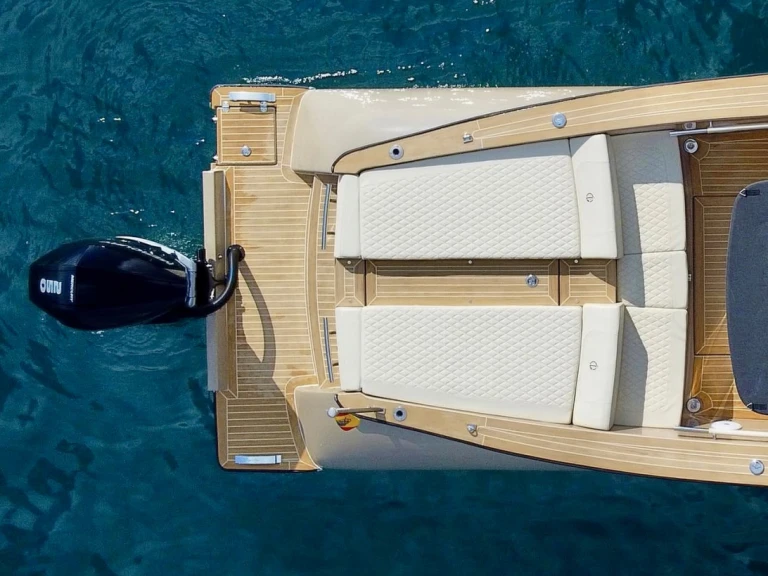 Hire Motorboat with or without skipper Lilybaeum Cascais