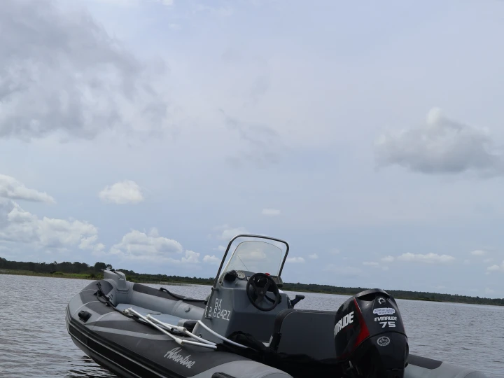 Hire a Adventure VESTA 550 France
