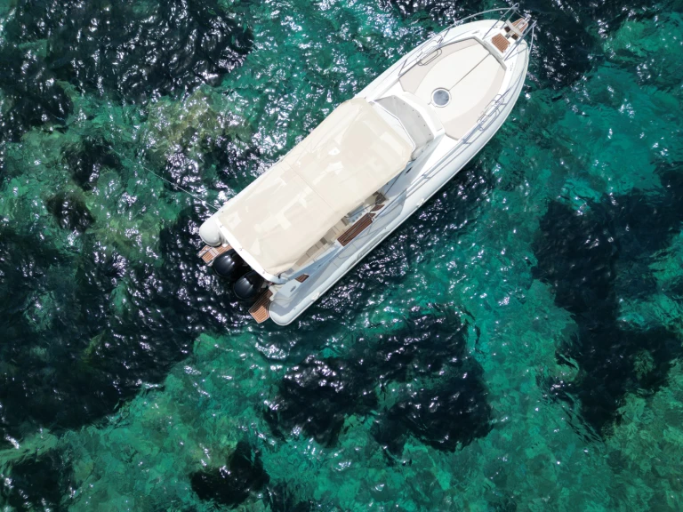 Charter a Capelli Tempest 1000 WA in Porto-Vecchio on Samboat