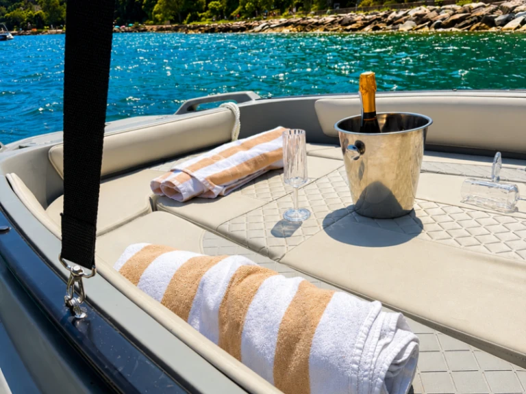 Hire Motorboat with or without skipper ROTO Mandelieu-la-Napoule