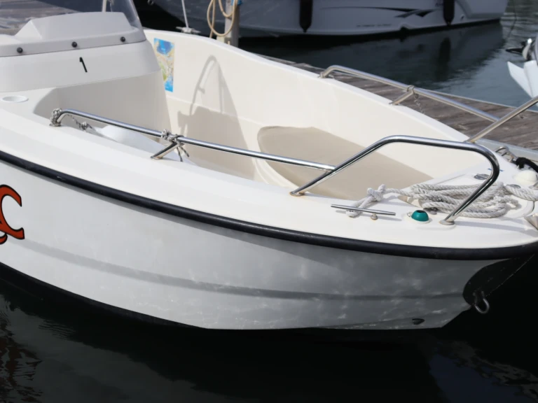 Yacht charter Port de Sète - Quicksilver Activ 455 Open on SamBoat