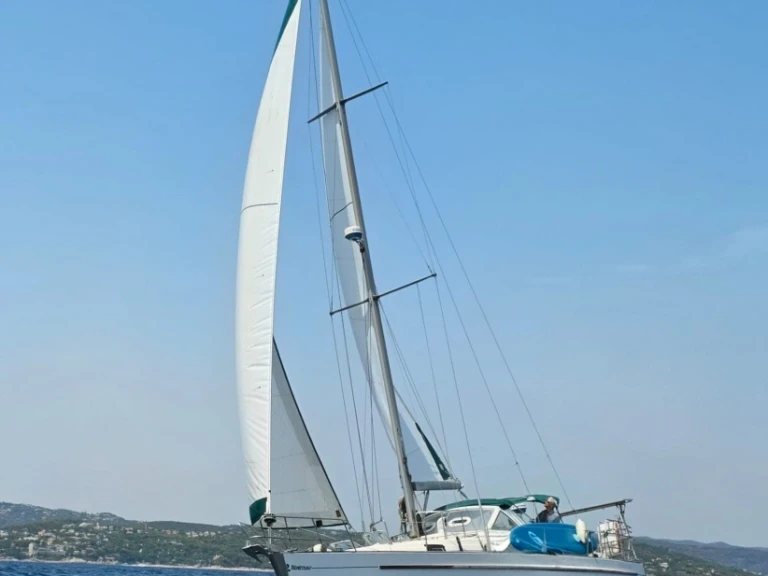 Yacht hire Palamós cheap OCEANIS 40 CC