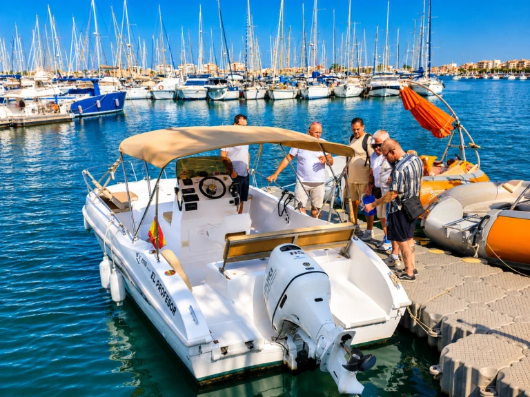 Yacht charter Torrevieja - Astilux OPEN 600 on SamBoat