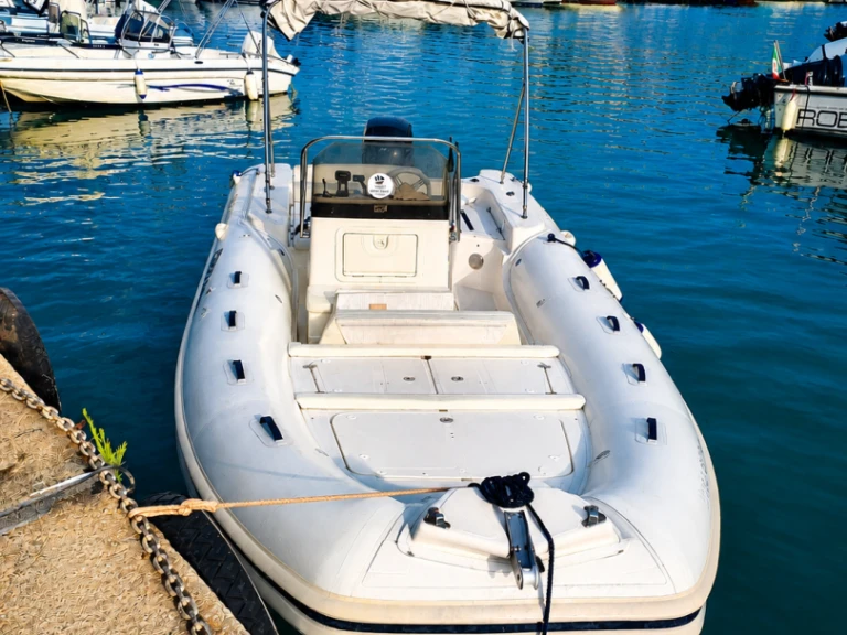 Charter a Bsc 65 in Porto Ercole on Samboat