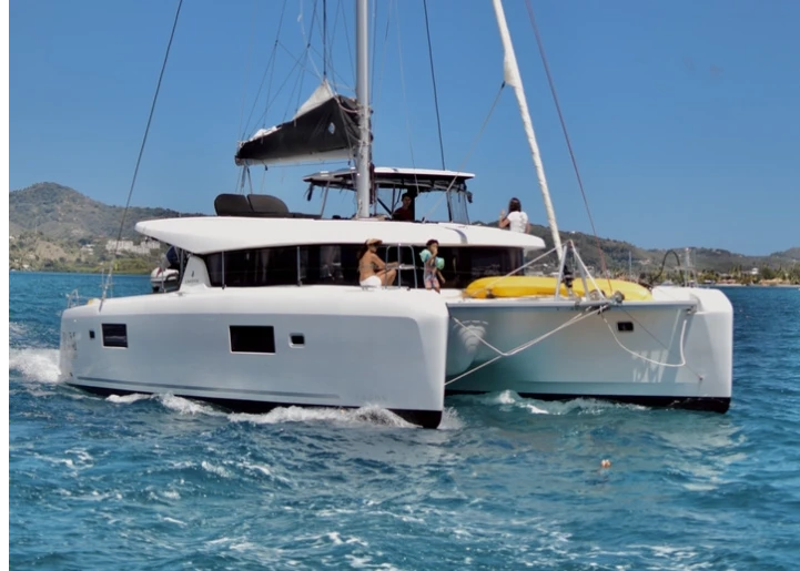 Charter a Lagoon Lagoon 42 in Parish of Saint George on Samboat