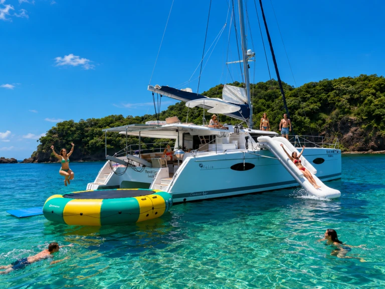 Yacht hire Bahía Culebra cheap custom