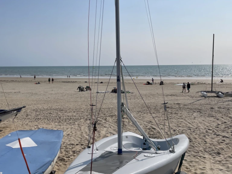 Hire a RS Vision Barbâtre