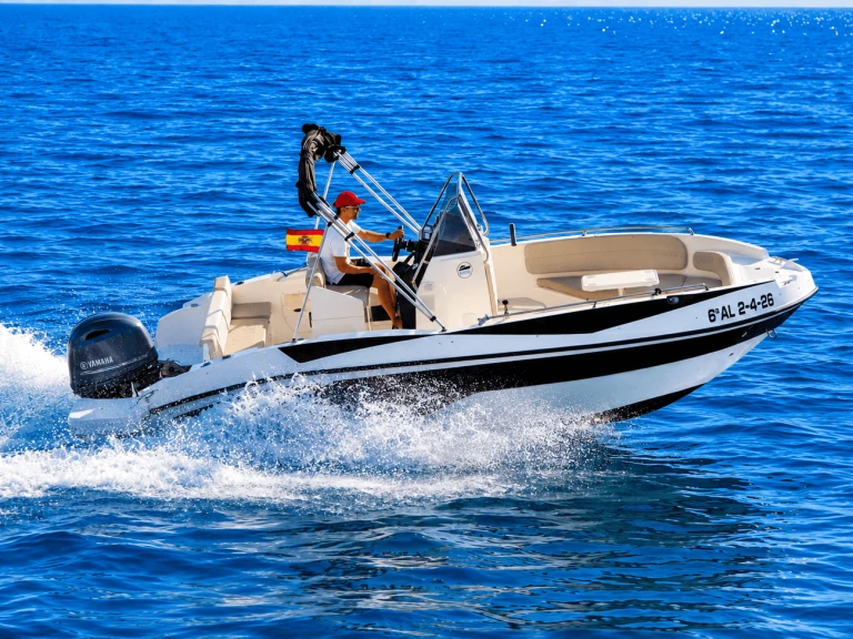 Charter a Nireus 620 CL in Marbella on Samboat