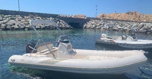 Hire RIB Bsc with a boat licence