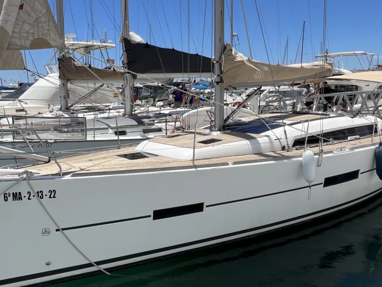 Hire a Dufour Dufour 410 Grand Large Puerto Banús