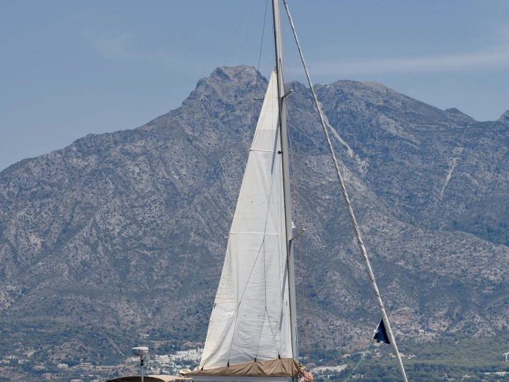 Hire Sailboat with or without skipper Dufour Puerto Banús