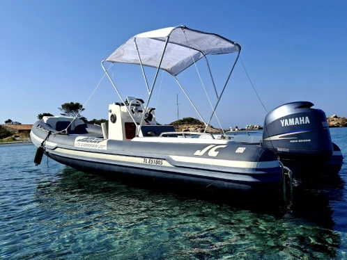Yacht hire Hyères cheap Clubman 22