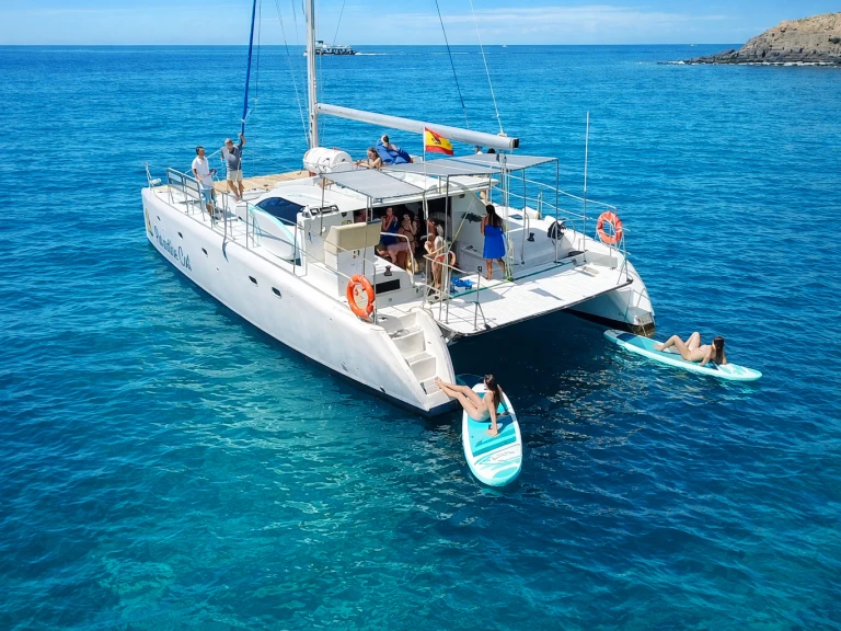 Charter a Dufour Dufour 50 Classic in Pasito Blanco on Samboat