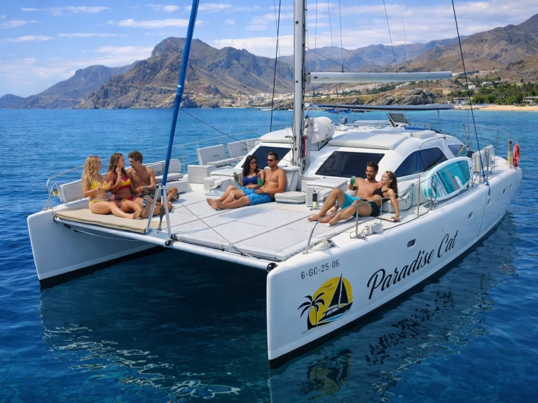 Hire Catamaran Dufour with a boat licence