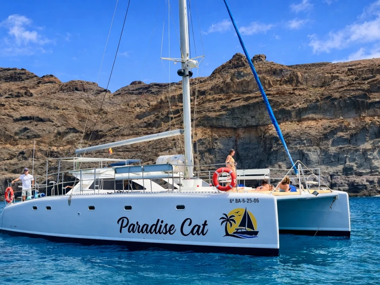 Catamaran to hire Pasito Blanco at the best price