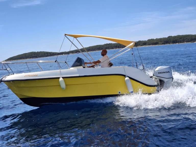 Motorboat hire in Hvar - Marinello Eden 18