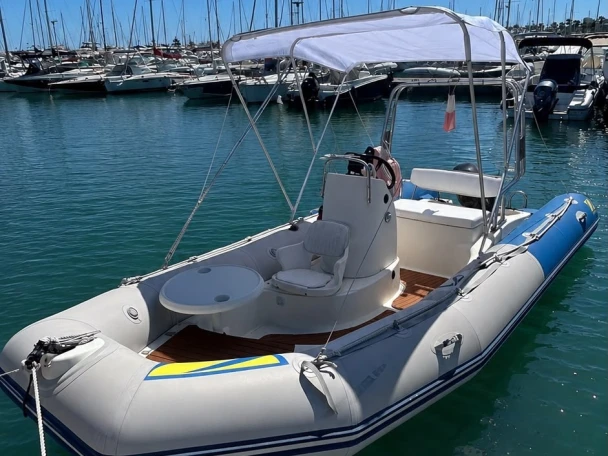 Zodiac Medline Sundream charter bareboat or skippered in  Vallauris
