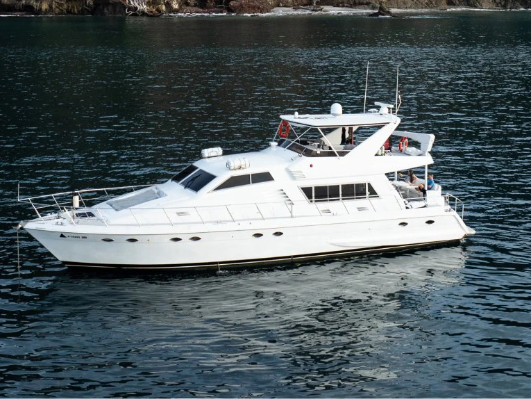 Yacht charter Bahía Herradura - Custom Made custom on SamBoat