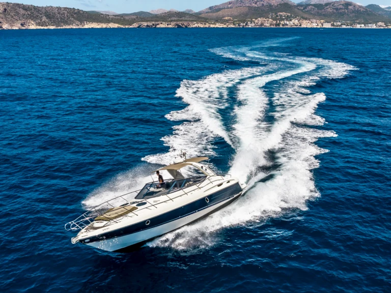 Yacht charter Palma de Mallorca - Cranchi Endurance 41 on SamBoat