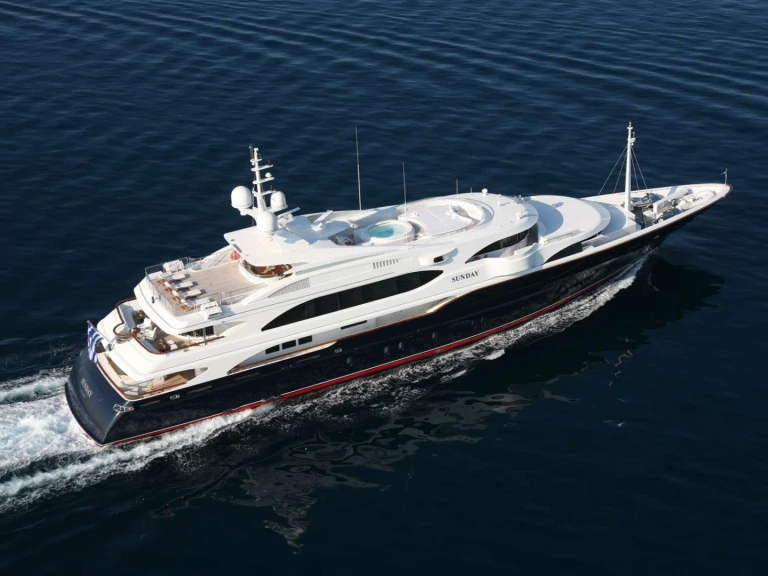 Charter a Benetti SUNDAY in Athens on Samboat