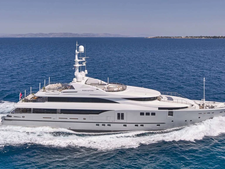 Hire Luxury Yacht with or without skipper Custom Athens