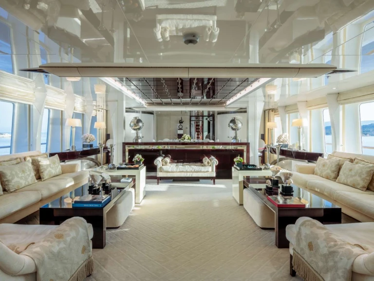 Yacht hire Piraeus cheap VERA