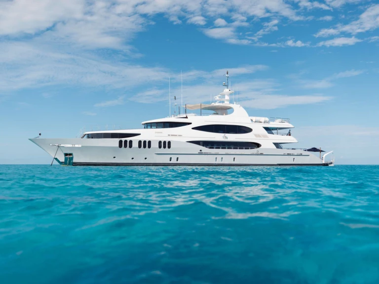 Hire Luxury Yacht with or without skipper Trinity British Virgin Islands (BVI)