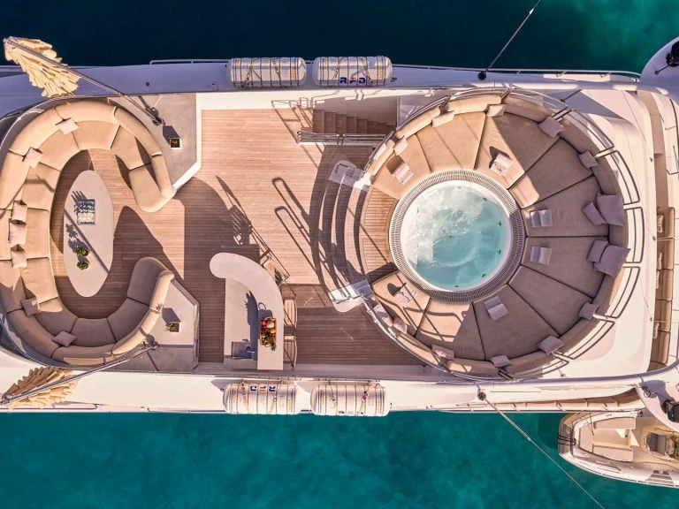 Luxury Yacht hire in Athens - Heesen PROMETHEUS I 
