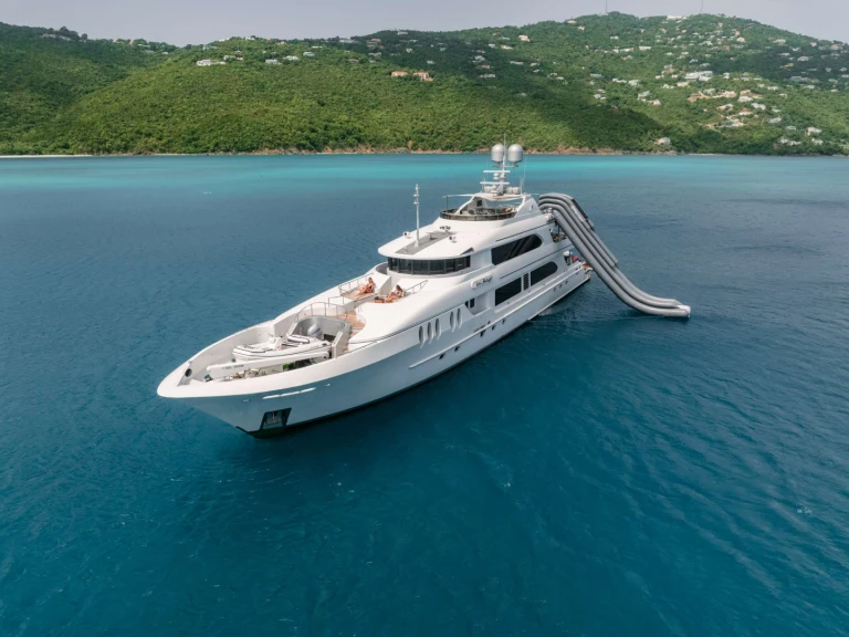 Yacht hire Saint Thomas Island cheap JUST ENOUGH