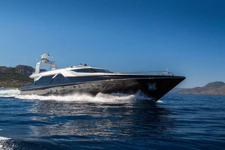 Yacht hire Greece cheap HEESEN
