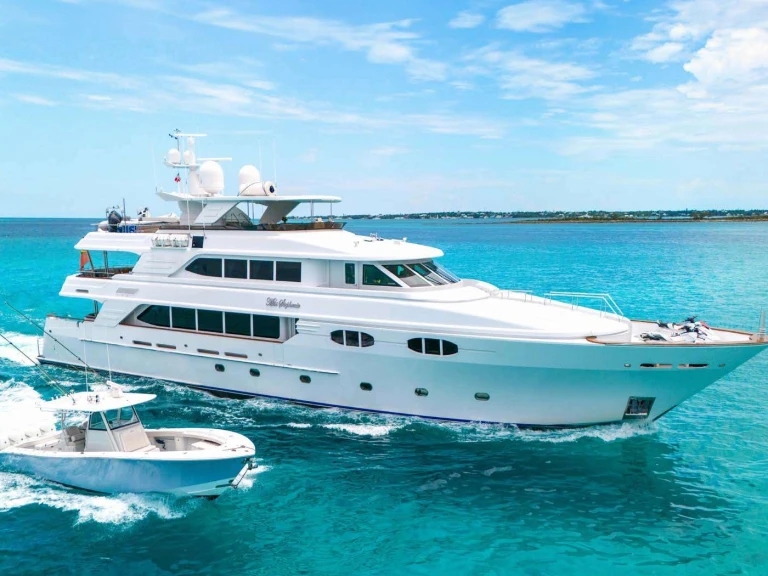 Luxury Yacht hire in Nassau - Richmond Yachts MISS STEPHANIE