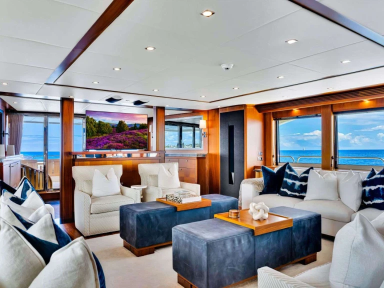Hire a Sunseeker Natural 9 Miami