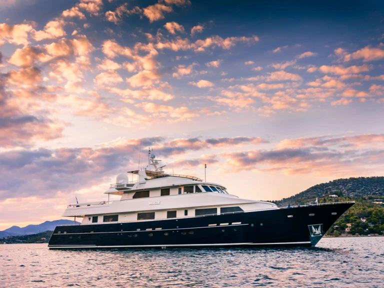 Heesen MAGIX charter bareboat or skippered in  Piraeus