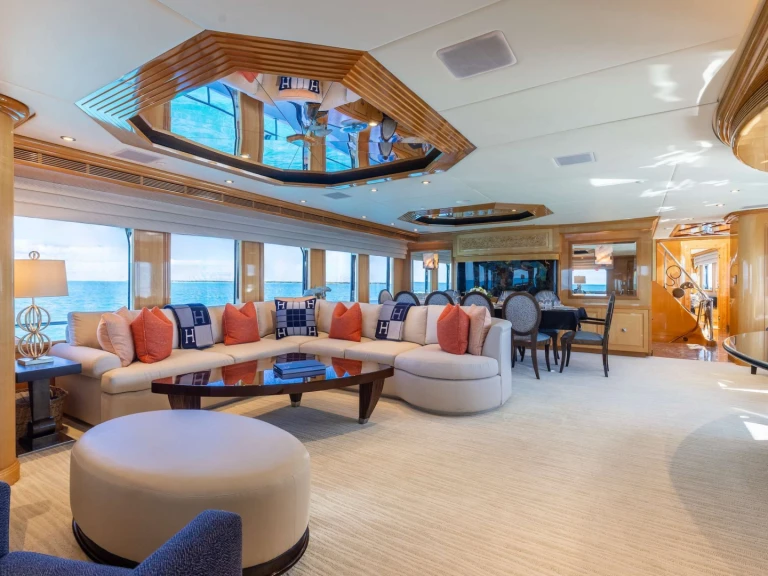 Yacht hire Bahamas cheap SeaQuest