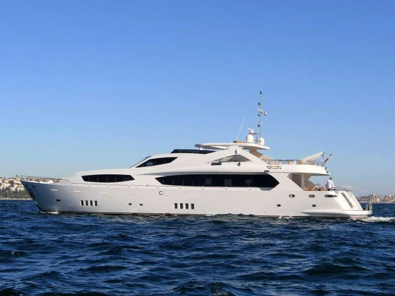 Hire Luxury Yacht  Custom Built Aluminum Cutter with a boat licence