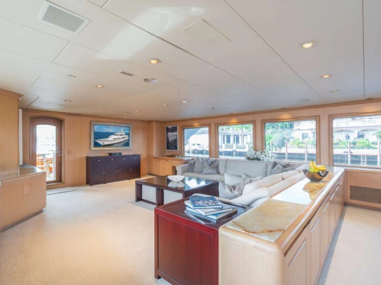 Luxury Yacht hire in Montauk - Christensen CHANSON