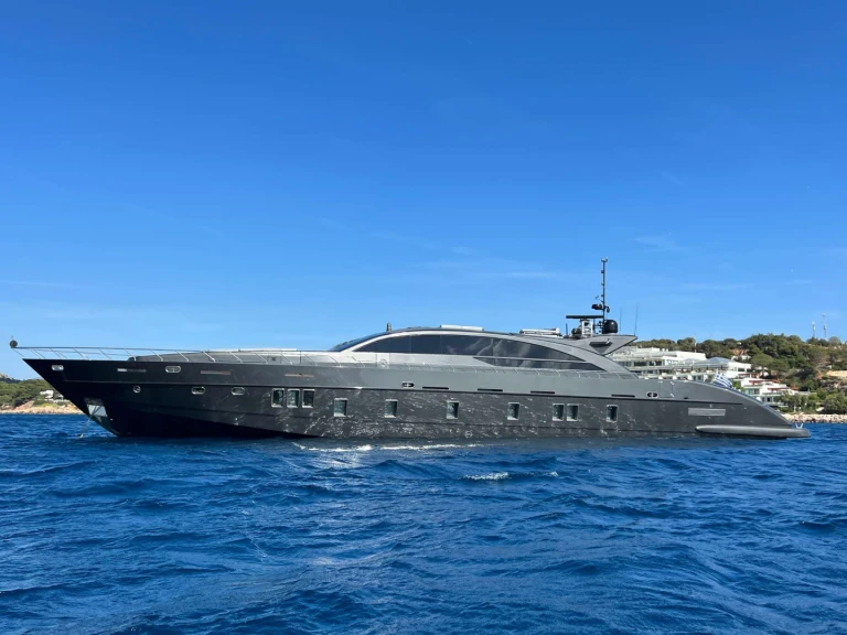 Charter a Tecnomar EVA in Athens on Samboat