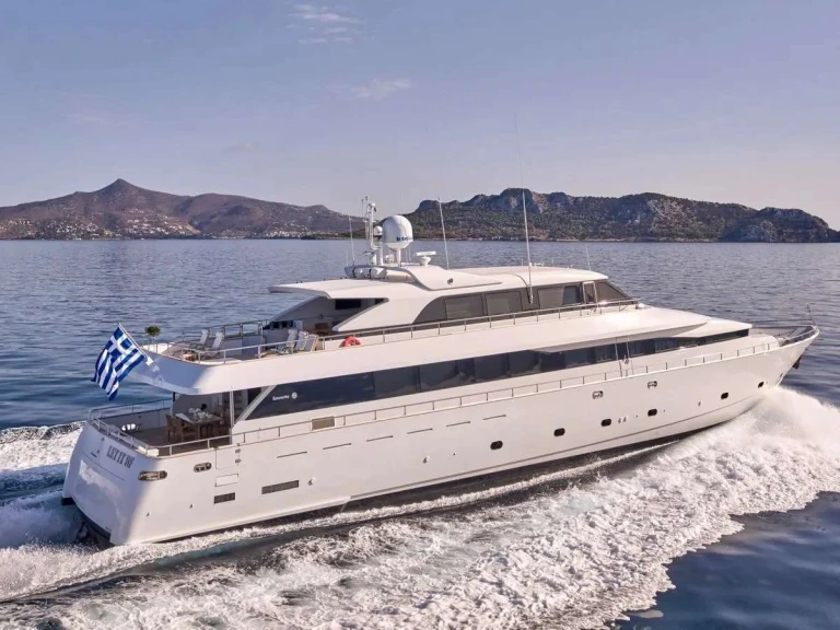 Hire Luxury Yacht Technomarine with a boat licence