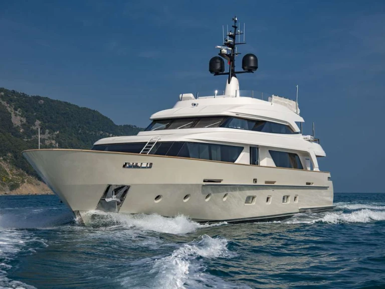 Luxury Yacht hire in La Spezia - San Lorenzo ANYTHING GOES V