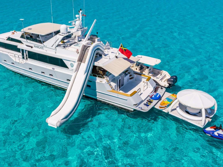 Yacht hire Nassau cheap MARGATE