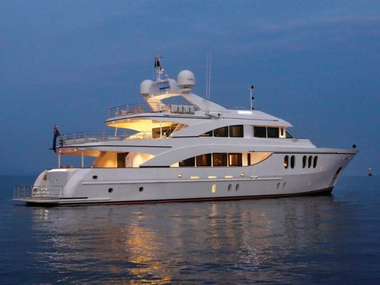 Charter a Custom SEA SHELL in Cannes on Samboat