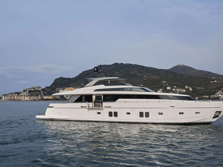 Luxury Yacht hire in La Spezia - San Lorenzo Vittoria