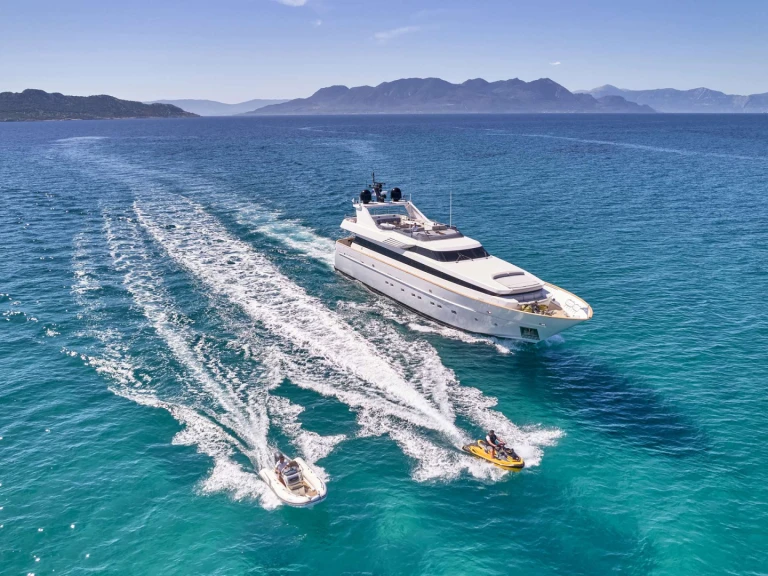 Hire Luxury Yacht with or without skipper Cantieri di Pisa, Italy Athens