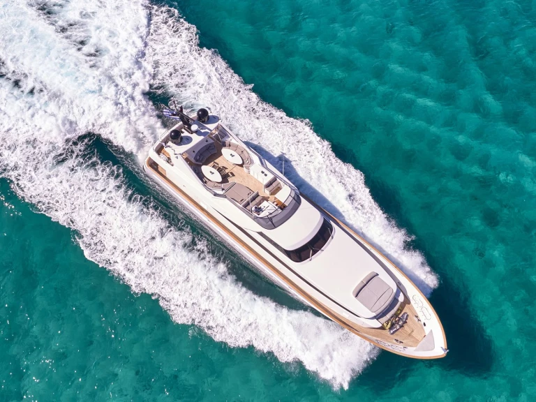 Luxury Yacht to hire Athens at the best price