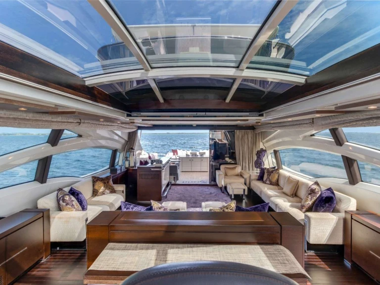 Hire a Azimut Scarlet Miami